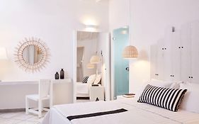 Mr. And Mrs. White Paros - Small Luxury Hotels Of The World